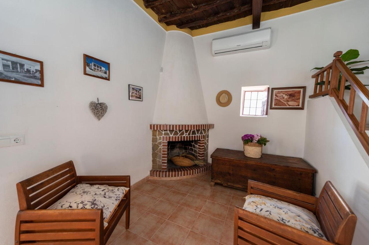 Villa Es Cubells Country & Sea Bagian luar foto